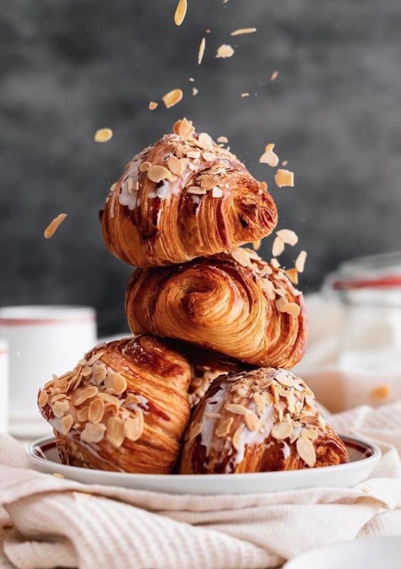 Croissant cut